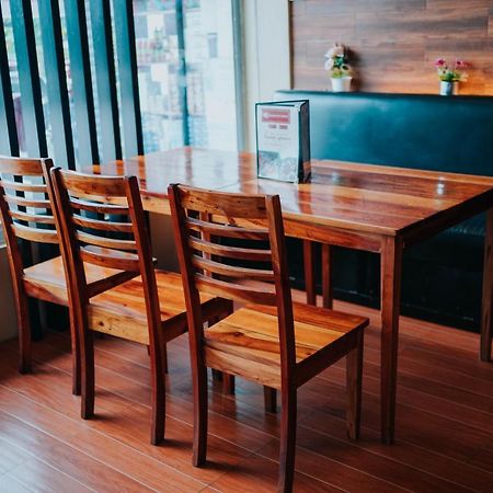 4K'S Pension House By Cocotel - Fully Vaccinated Staff セブ市 エクステリア 写真