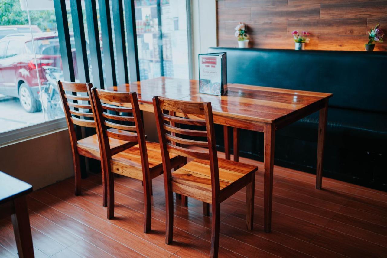 4K'S Pension House By Cocotel - Fully Vaccinated Staff セブ市 エクステリア 写真